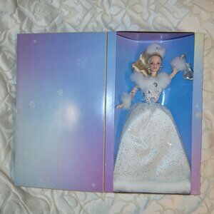 Winter's Reflection Barbie, 2002
